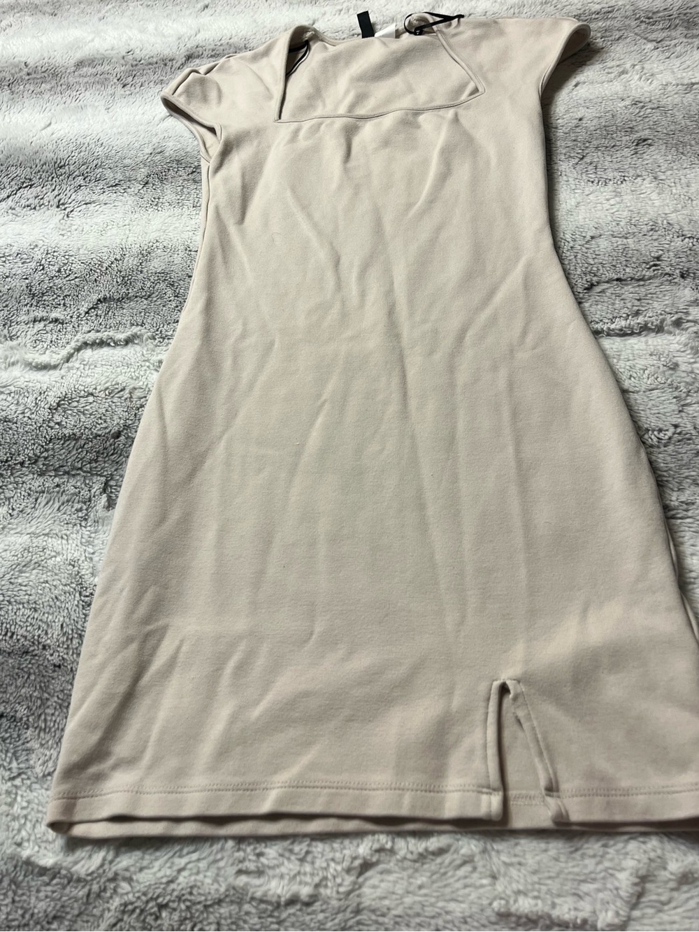 H&M Sleeveless Knit Tunic in Light Beige